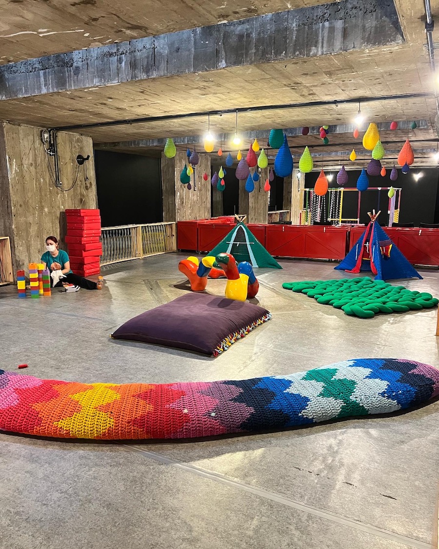 São Paulo para crianças - Férias em SP: jogo de damas em tamanho gigante  pra brincar no Sesc Campo Limpo