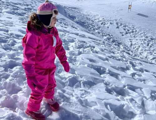 Dica sustentável de roupa de neve para crianças