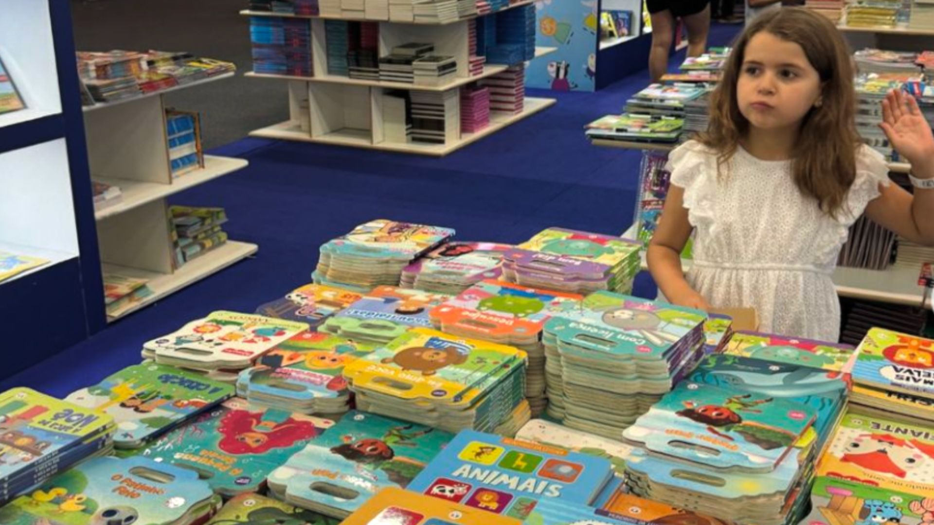 Bienal do Livro: maior evento literário de SP com crianças