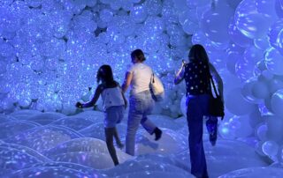 Balloon Museum: experiência imersiva com crianças em Nova York