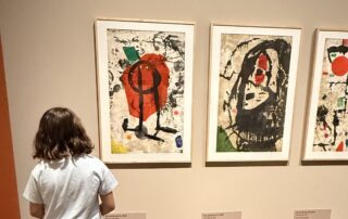 E quando a exposição de arte não tem nada para brincar?